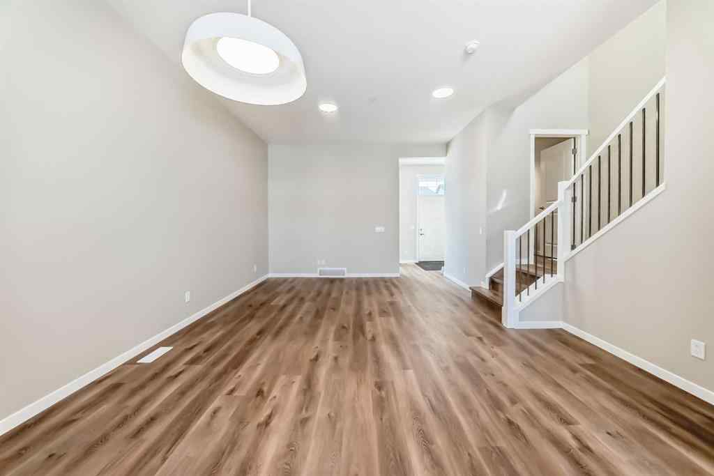MLS® A2238995 - 385 Hotchkiss Drive SE in Hotchkiss Calgary, Residential