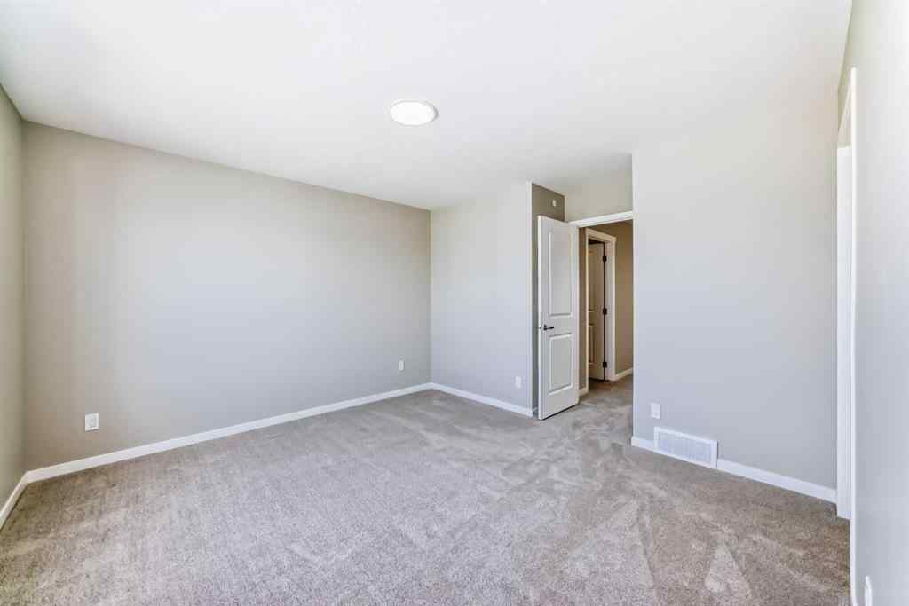 MLS® A2238995 - 385 Hotchkiss Drive SE in Hotchkiss Calgary, Residential