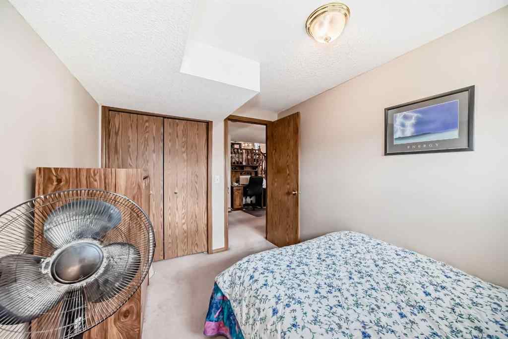 MLS® A2239012 - 76 Hidden Way NW in Hidden Valley Calgary, Residential