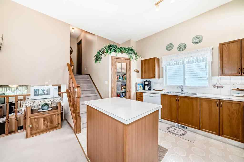 MLS® A2239012 - 76 Hidden Way NW in Hidden Valley Calgary, Residential