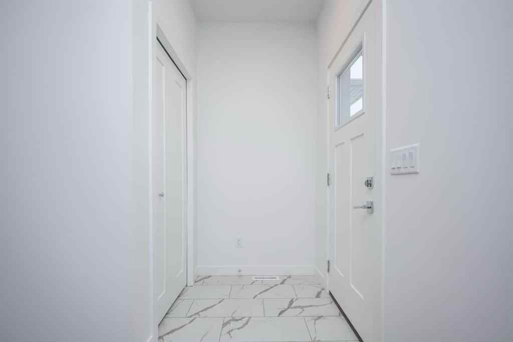 MLS® A2239017 - 1020 West Lakeview Drive  in Chelsea_CH Chestermere, Residential