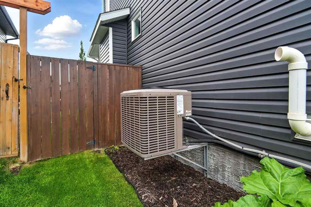 MLS® A2239029 - 7 Vancouver Crescent  in Vanier East Red Deer, Residential