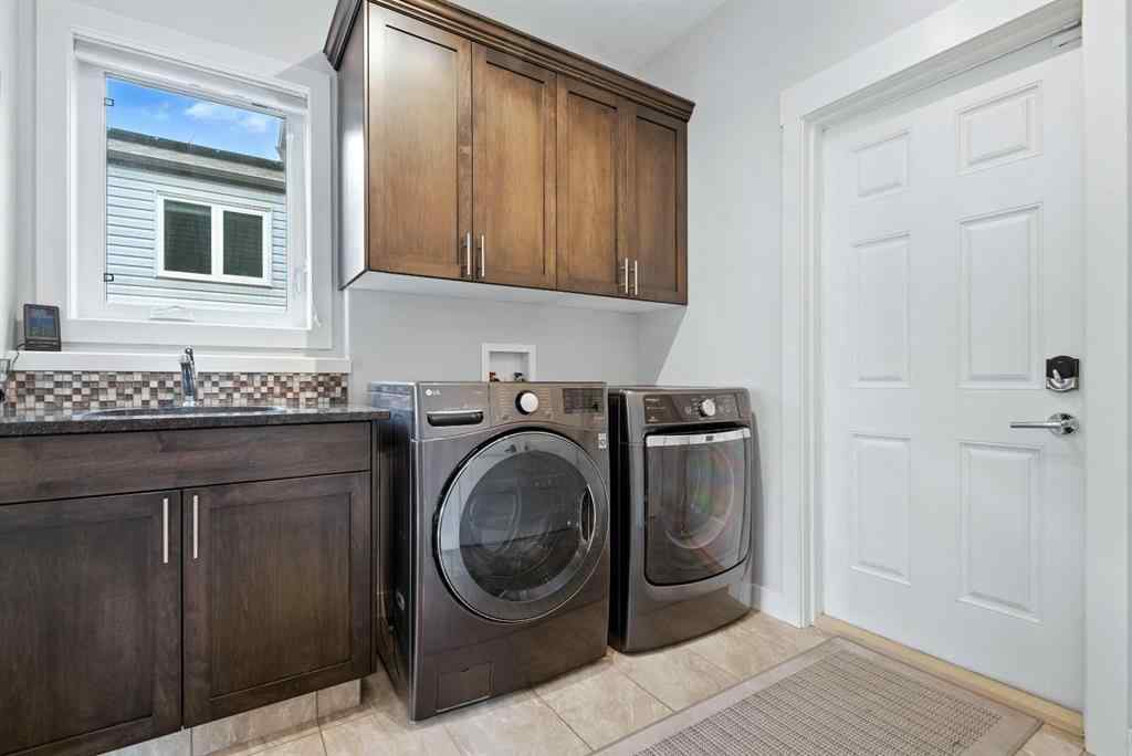 MLS® A2239029 - 7 Vancouver Crescent  in Vanier East Red Deer, Residential