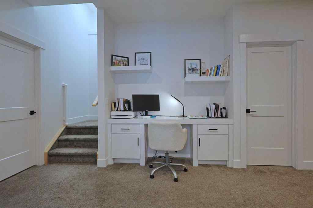 MLS® A2239042 - 2719 18 Street NW in Capitol Hill Calgary, Residential
