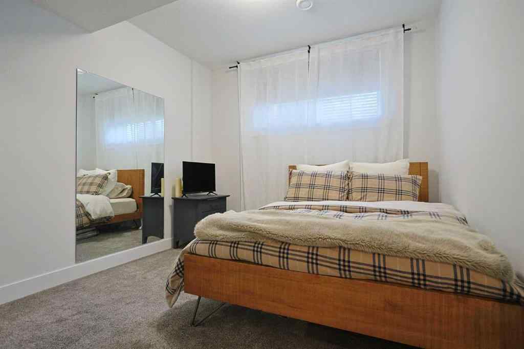 MLS® A2239042 - 2719 18 Street NW in Capitol Hill Calgary, Residential