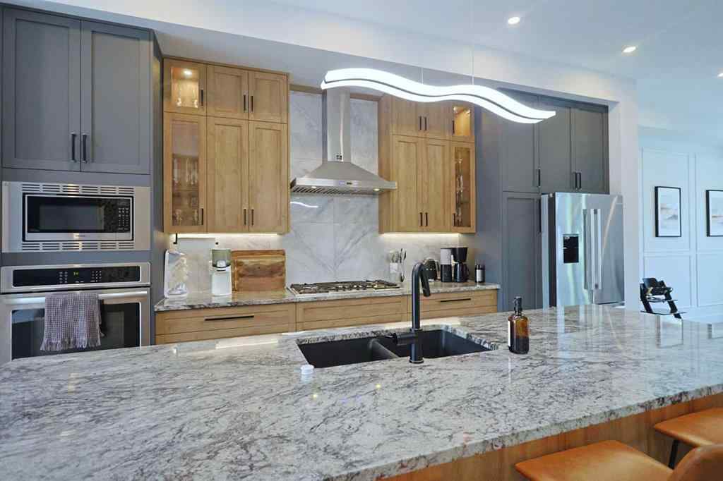 MLS® A2239042 - 2719 18 Street NW in Capitol Hill Calgary, Residential
