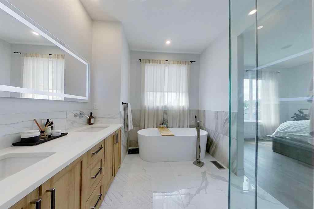 MLS® A2239042 - 2719 18 Street NW in Capitol Hill Calgary, Residential