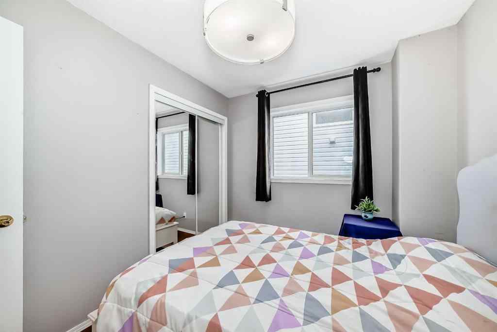 MLS® A2239045 - 401 Strathford Bay  in Strathaven Strathmore, Residential