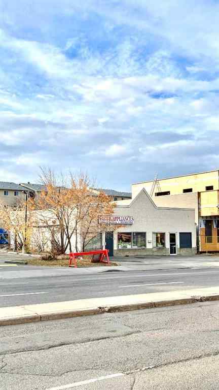 MLS® A2239056 - 1721 36 Street SE in Albert Park/Radisson Heights Calgary, Commercial