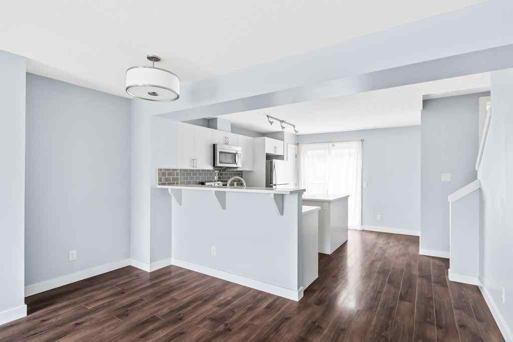 MLS® A2239060 - 4 Evanscrest Gardens NW in Evanston Calgary, Residential