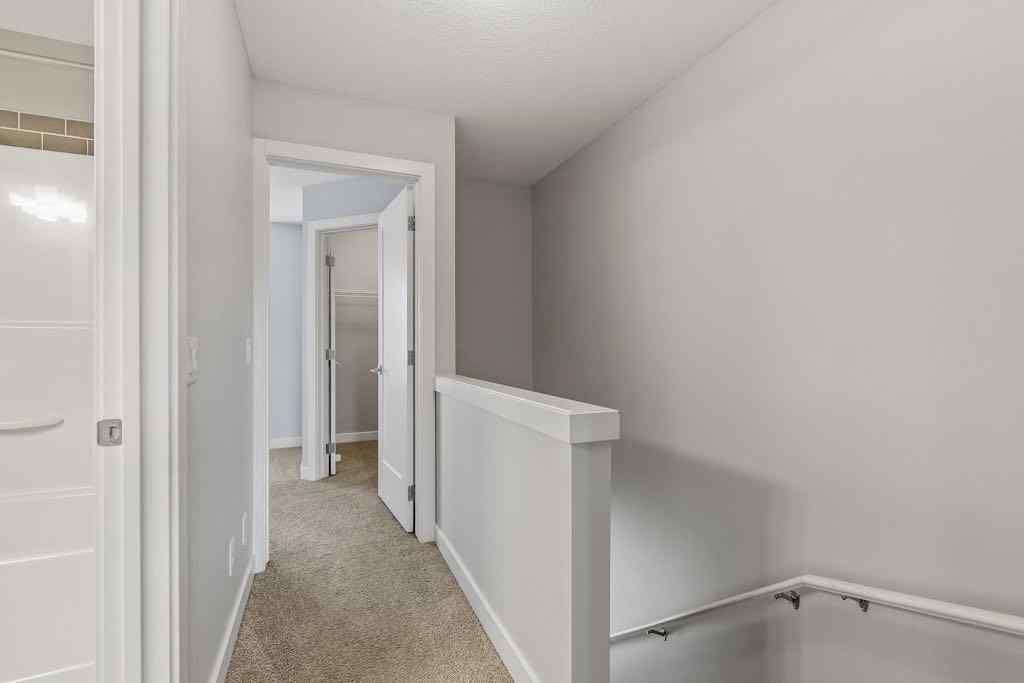 MLS® A2239060 - 4 Evanscrest Gardens NW in Evanston Calgary, Residential