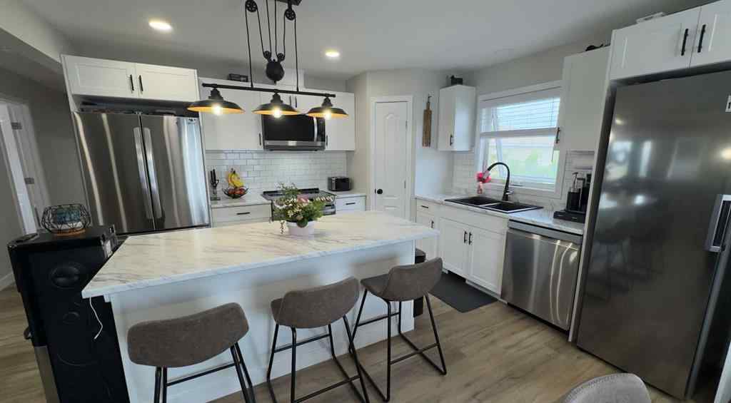 MLS® A2239062 - 906 10 Avenue  in Wainwright Wainwright, Residential