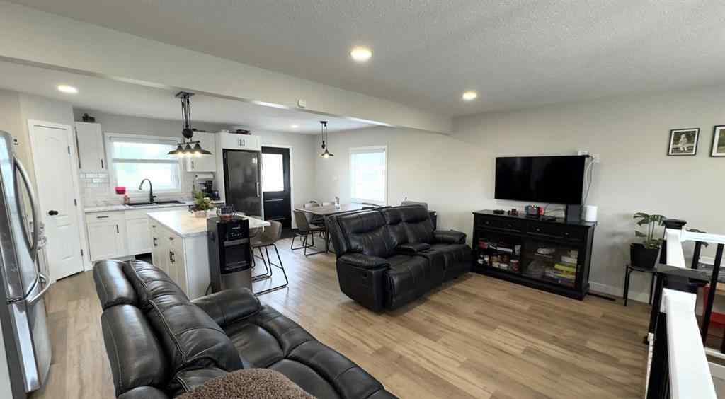 MLS® A2239062 - 906 10 Avenue  in Wainwright Wainwright, Residential