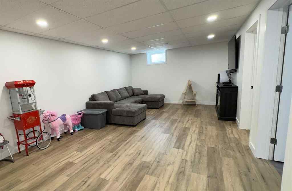MLS® A2239062 - 906 10 Avenue  in Wainwright Wainwright, Residential