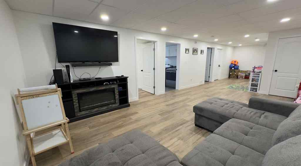 MLS® A2239062 - 906 10 Avenue  in Wainwright Wainwright, Residential