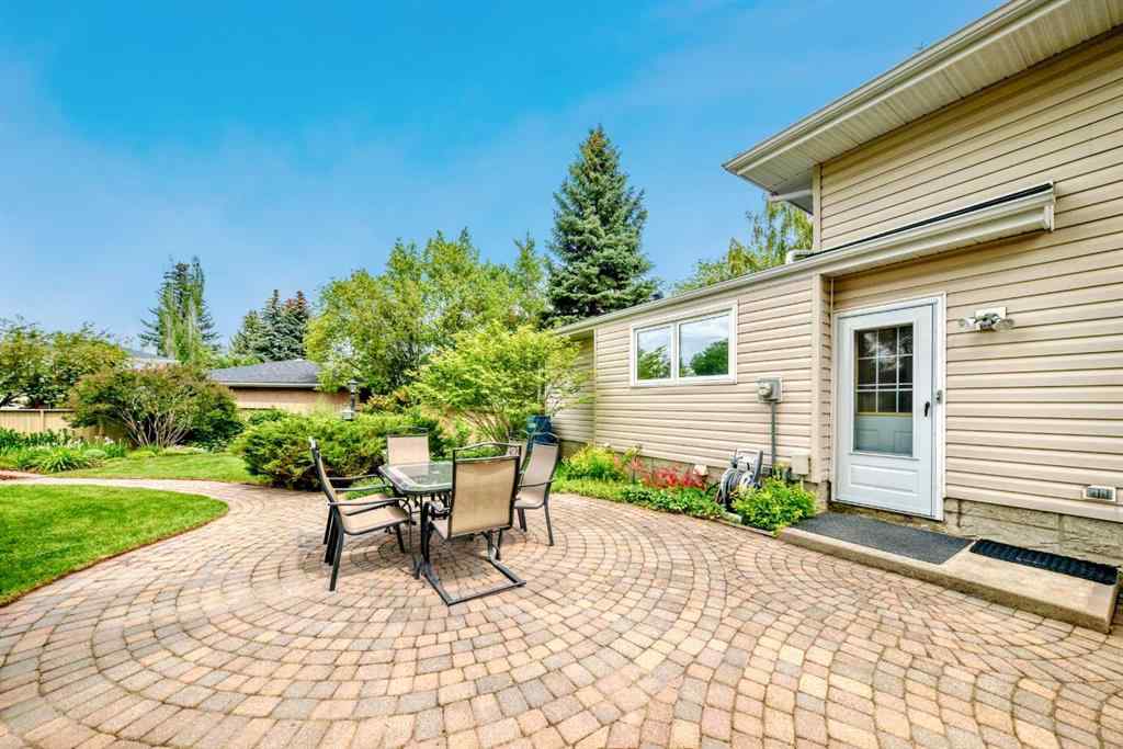 MLS® A2239069 - 832 Cannell Road SW in Canyon Meadows Calgary, Residential