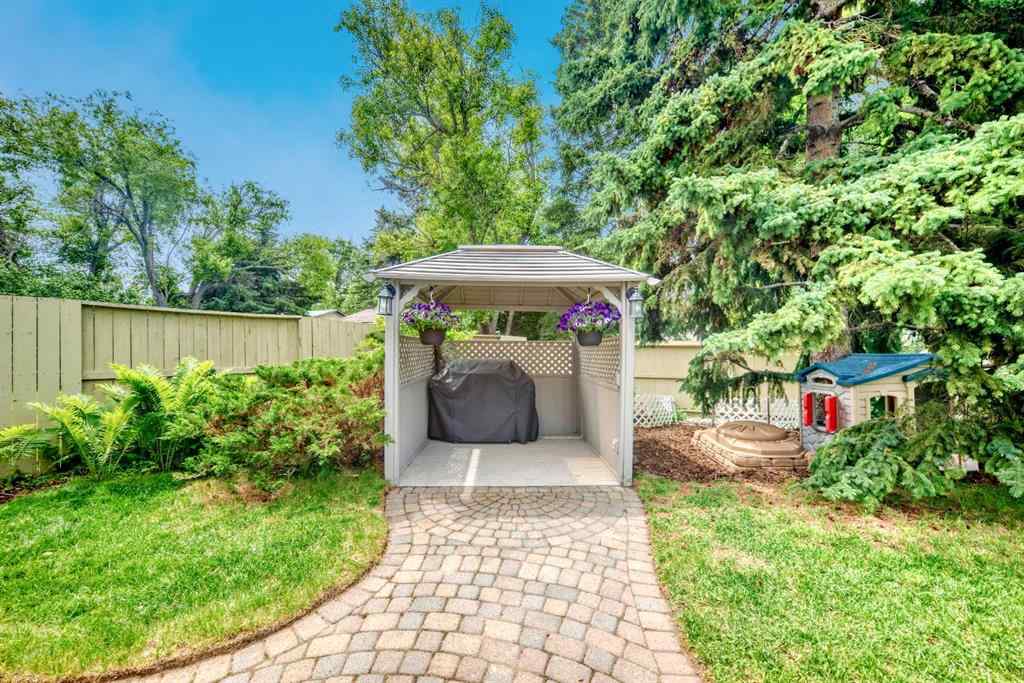 MLS® A2239069 - 832 Cannell Road SW in Canyon Meadows Calgary, Residential