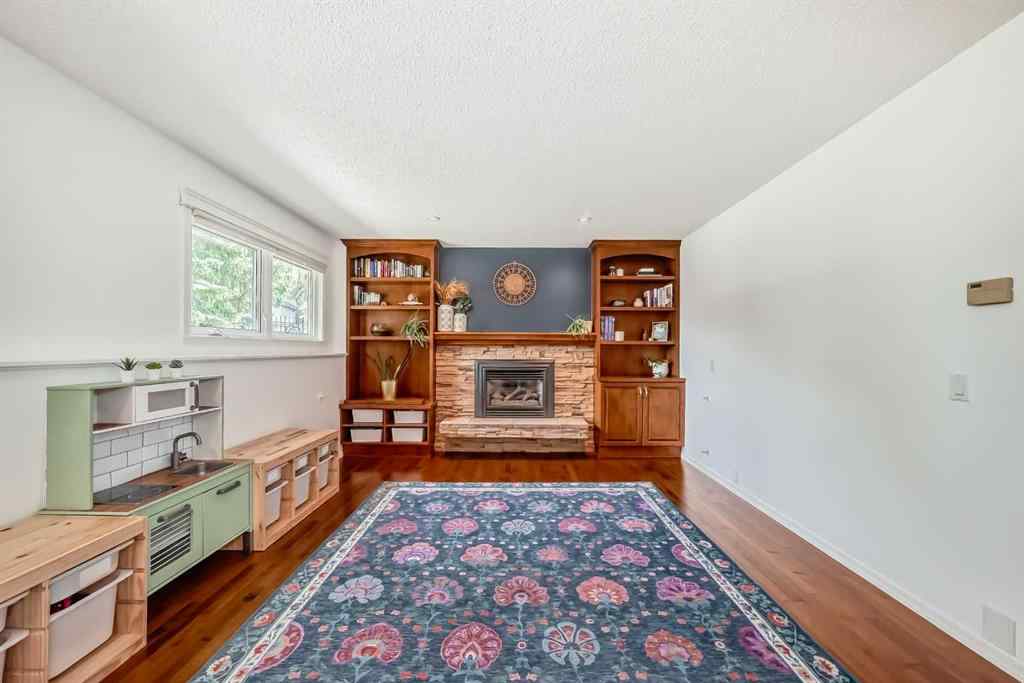 MLS® A2239069 - 832 Cannell Road SW in Canyon Meadows Calgary, Residential
