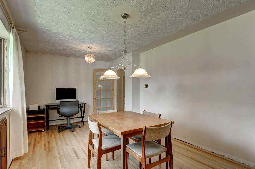MLS® A2239074 - 39 Gladys Ridge Road SW in Glendale Calgary, Residential