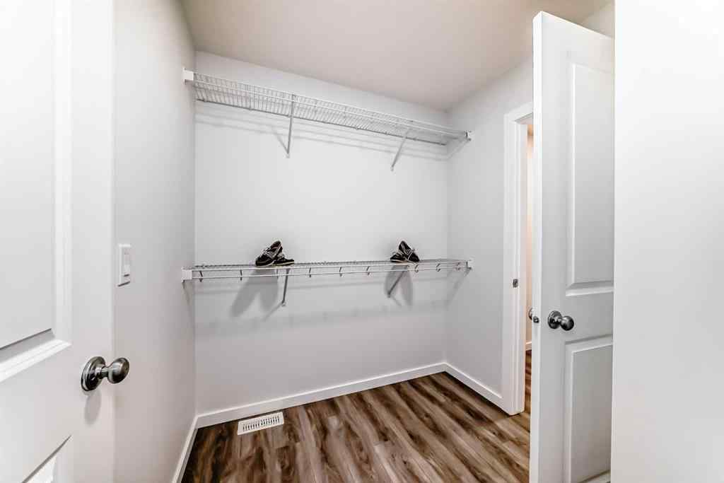 MLS® A2239094 - 235 Mallard Grove SE in Rangeview Calgary, Residential