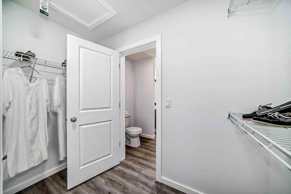 MLS® A2239094 - 235 Mallard Grove SE in Rangeview Calgary, Residential