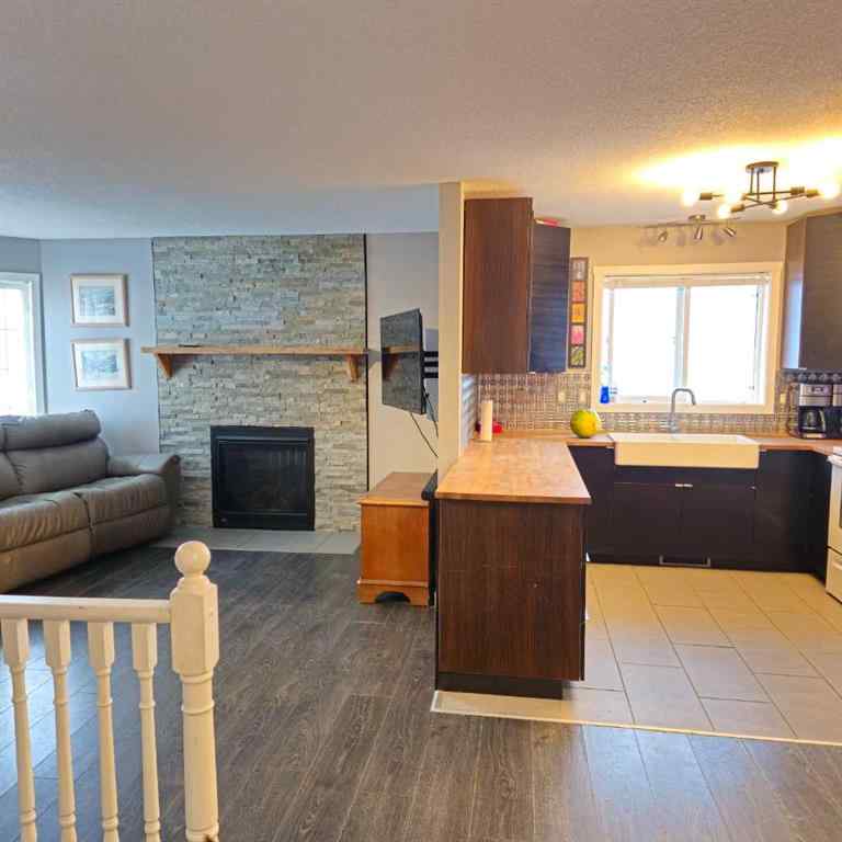 MLS® A2239100 - 69 Willow Springs Crescent  in Willow Springs Sylvan Lake, Residential