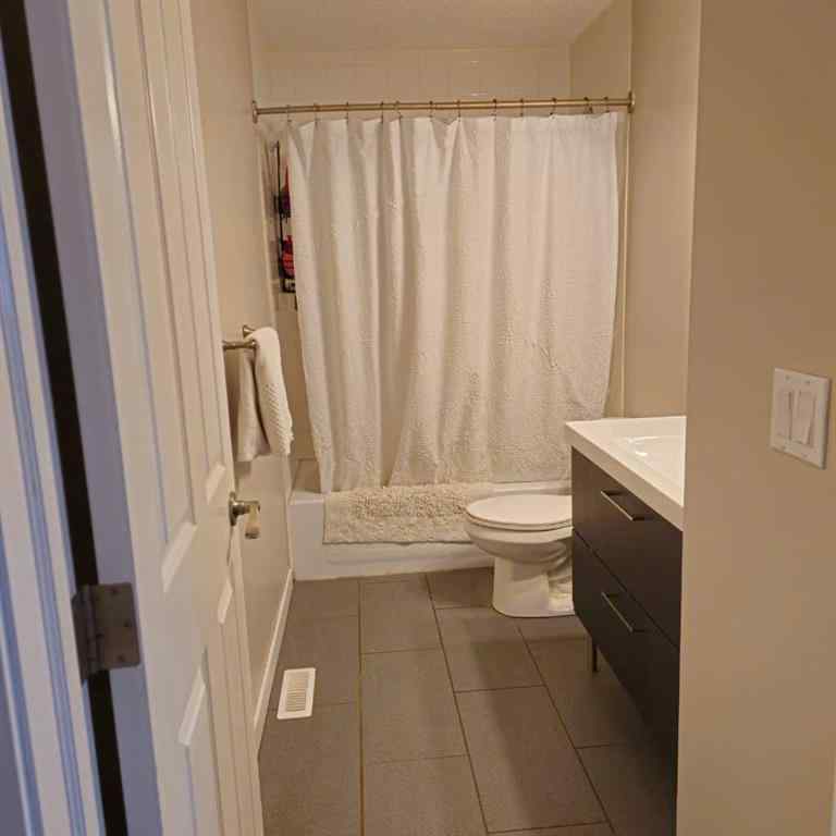 MLS® A2239100 - 69 Willow Springs Crescent  in Willow Springs Sylvan Lake, Residential