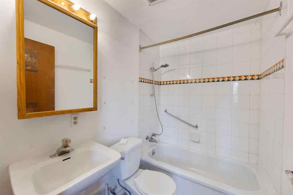 MLS® A2239108 - 155 35 Street NW in Parkdale Calgary, Residential