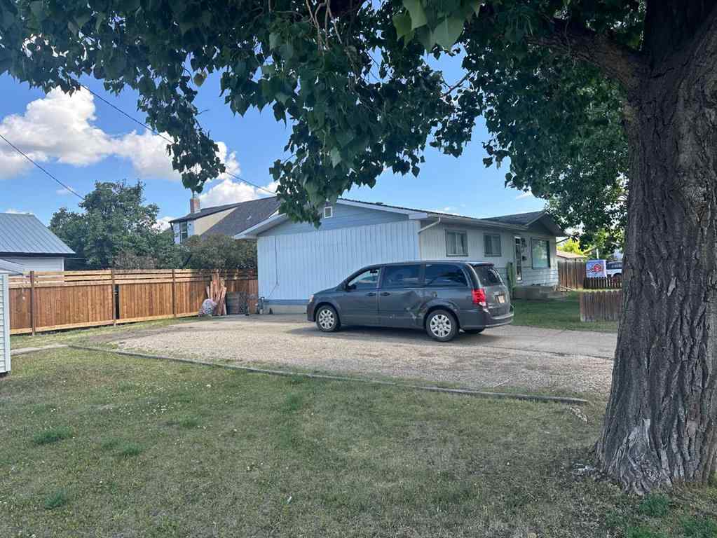 MLS® A2239111 - 10802 102 Street  in Avondale Grande Prairie, Residential