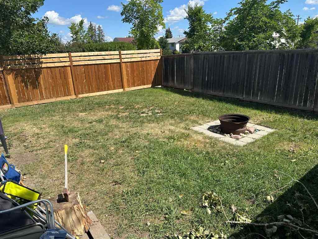 MLS® A2239111 - 10802 102 Street  in Avondale Grande Prairie, Residential