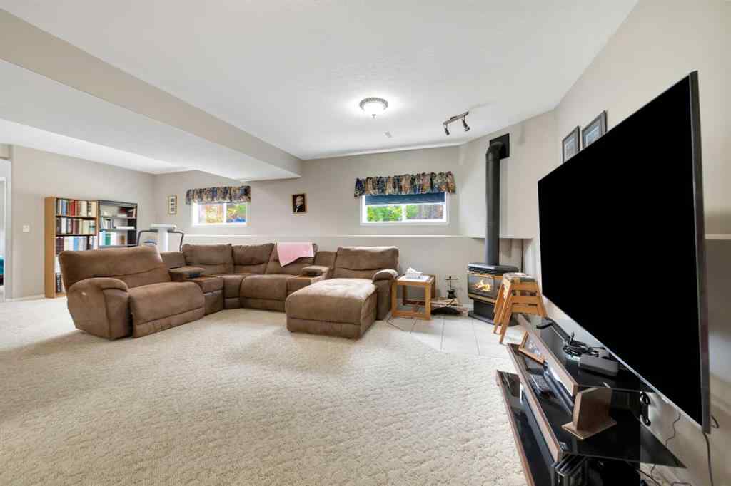 MLS® A2239114 - 3909 65 Avenue  in Parkview Estates Lloydminster, Residential