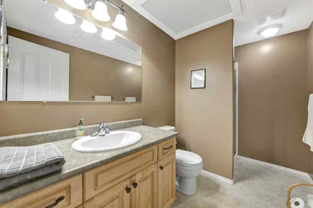 MLS® A2239114 - 3909 65 Avenue  in Parkview Estates Lloydminster, Residential