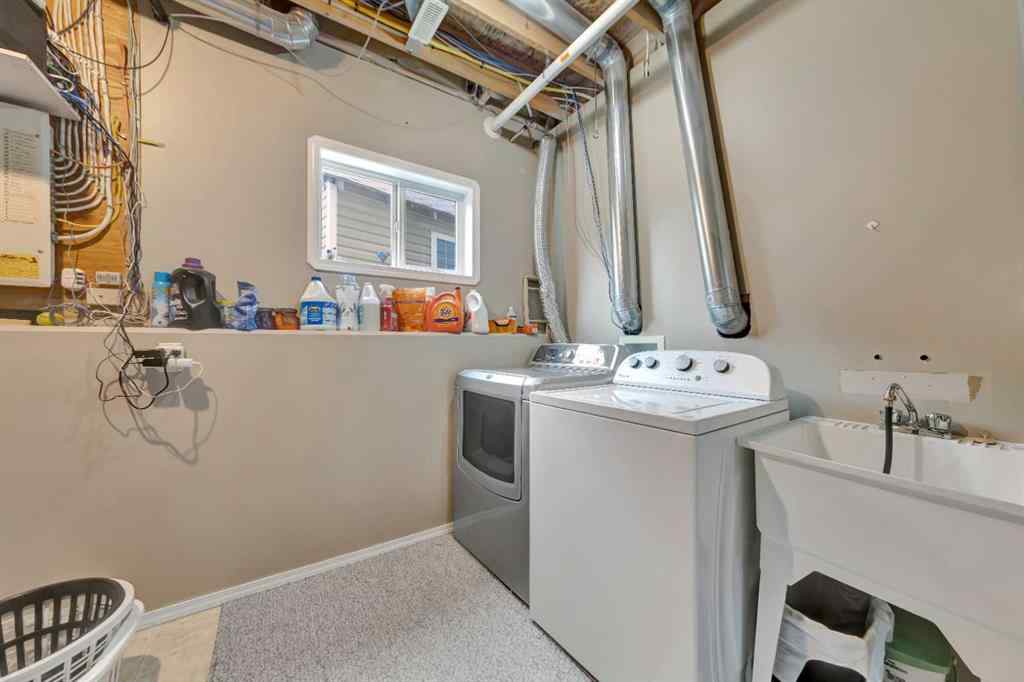MLS® A2239114 - 3909 65 Avenue  in Parkview Estates Lloydminster, Residential