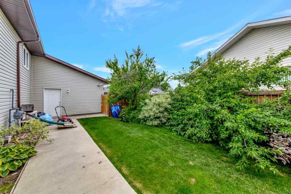MLS® A2239114 - 3909 65 Avenue  in Parkview Estates Lloydminster, Residential
