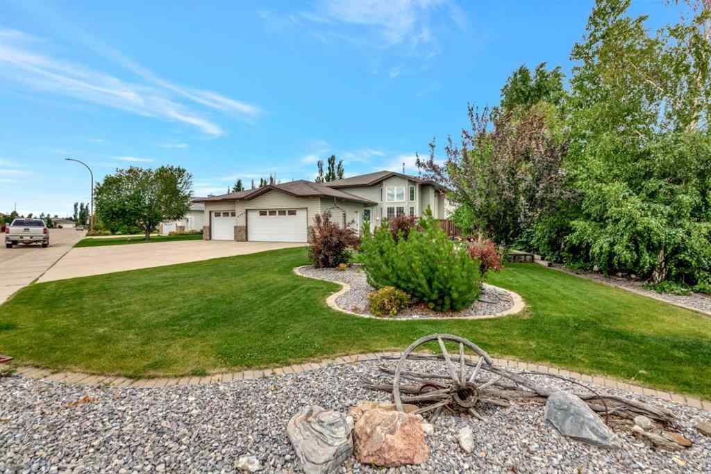 MLS® A2239114 - 3909 65 Avenue  in Parkview Estates Lloydminster, Residential
