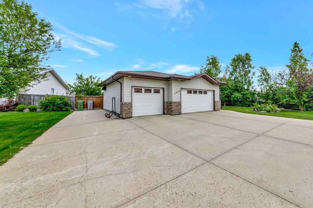 MLS® A2239114 - 3909 65 Avenue  in Parkview Estates Lloydminster, Residential
