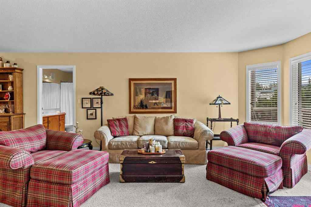 MLS® A2239127 - Unit #4 717 7th Street E in South Canmore Canmore, Residential