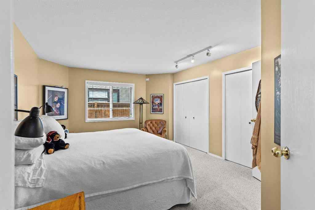 MLS® A2239127 - Unit #4 717 7th Street E in South Canmore Canmore, Residential