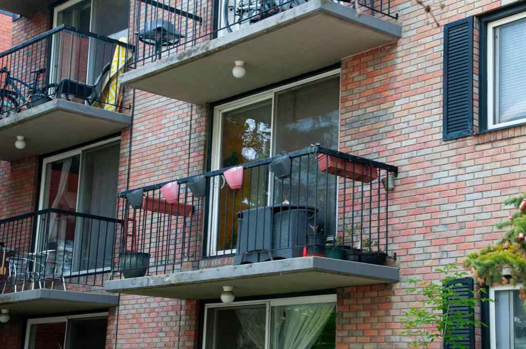 MLS® A2239128 - Unit #205 934 2 Avenue NW in Sunnyside Calgary, Residential