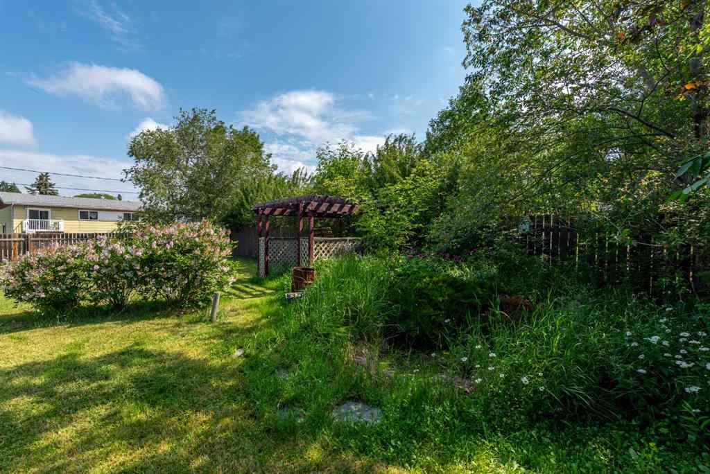 MLS® A2239139 - 405 Main Street  in NONE Maidstone, Residential