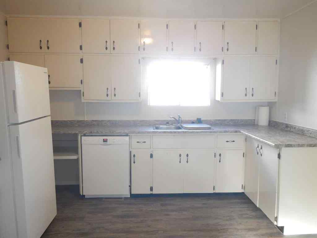 MLS® A2239144 - 10829 106 Avenue  in NONE Fairview, Residential