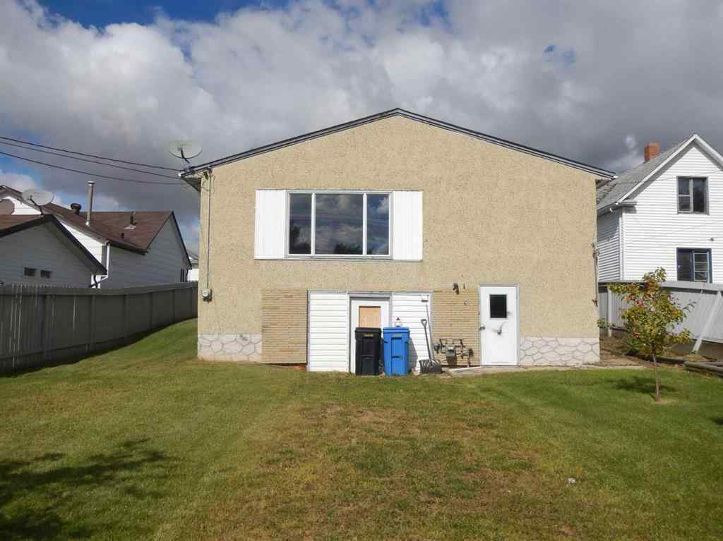 MLS® A2239144 - 10829 106 Avenue  in NONE Fairview, Residential