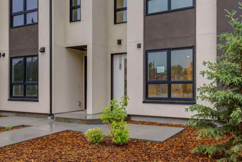 MLS® A2239156 - 4909 Bowness Road NW in Montgomery Calgary, Residential
