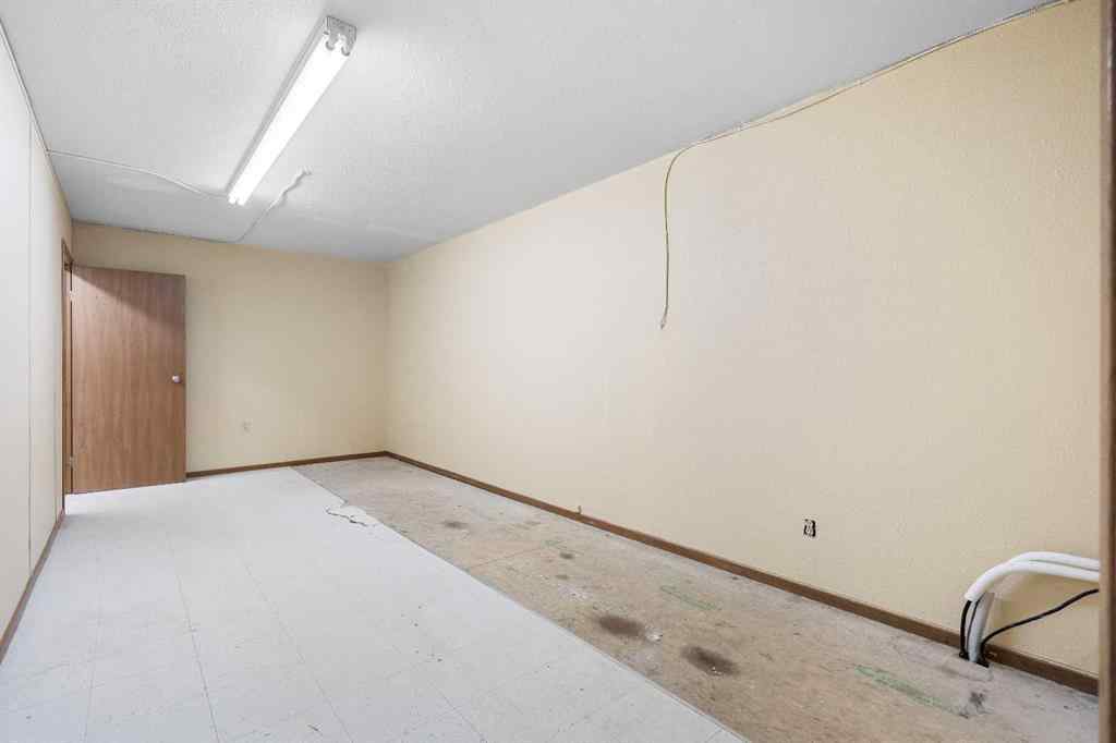 MLS® A2239158 - Unit #3 5702 50 Avenue  in North Lloydminster Lloydminster, Commercial