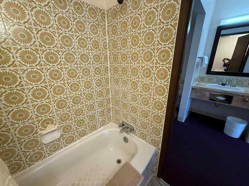 MLS® A2239164 -     in  Drumheller, Commercial
