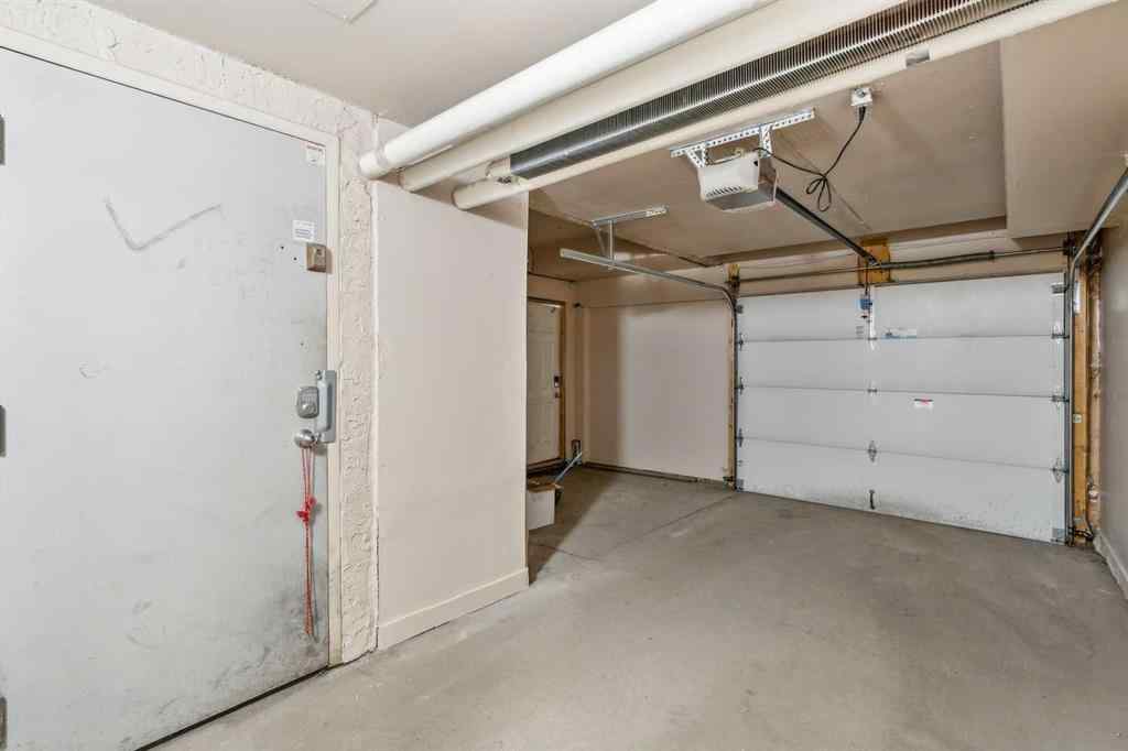 MLS® A2239168 - Unit #113 34 Glamis Green SW in Glamorgan Calgary, Residential