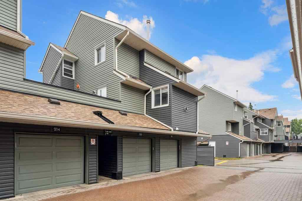 MLS® A2239168 - Unit #113 34 Glamis Green SW in Glamorgan Calgary, Residential