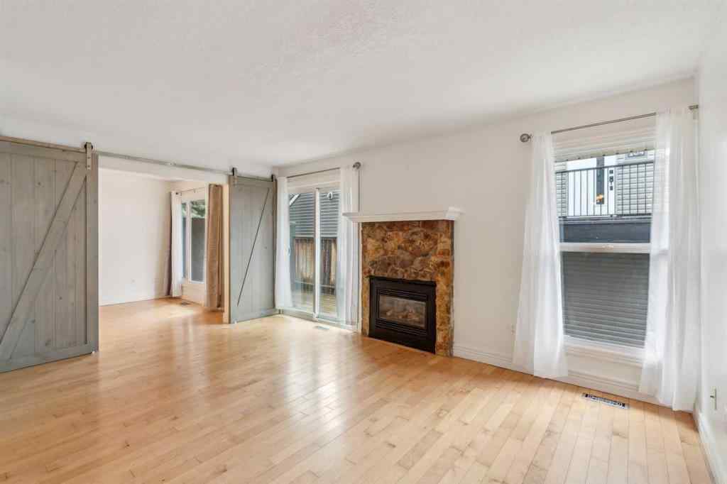 MLS® A2239168 - Unit #113 34 Glamis Green SW in Glamorgan Calgary, Residential