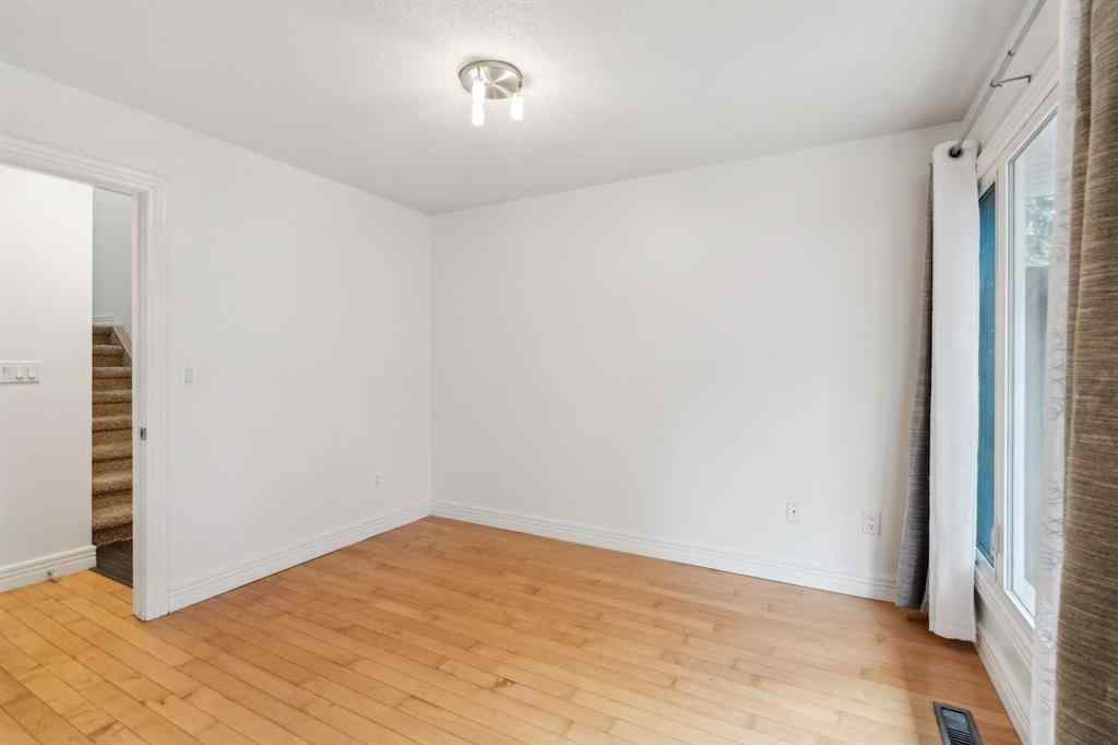 MLS® A2239168 - Unit #113 34 Glamis Green SW in Glamorgan Calgary, Residential