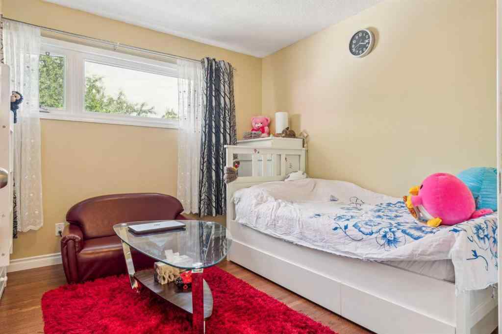 MLS® A2239170 - 320 Haddon Road SW in Haysboro Calgary, Residential